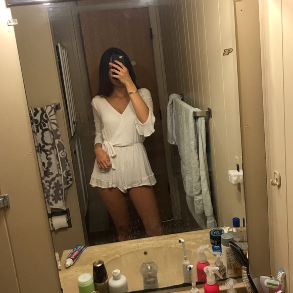 Showpo Sunday Breeze Playsuit in White - Picture 8 of 8